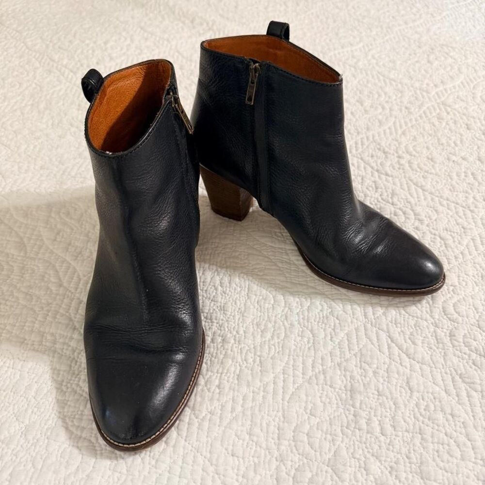 Madewell Women's Black and Navy Boots